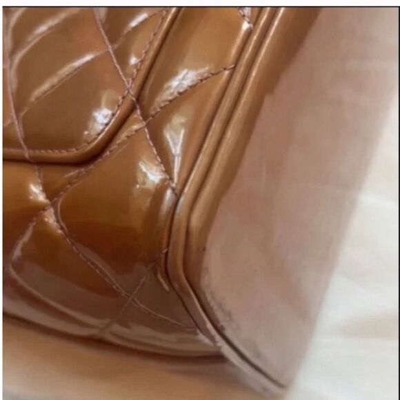 AUTH *Chanel* 🌟OLD MONEY🌟Camel Medallion Patent Leather Classic Tote HandBag Y2K - Picture 13 of 15